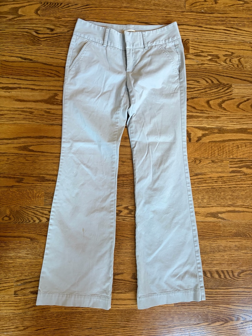 Express Light Gray low rise baby bootcut pant. Size 4. Suede like feel.